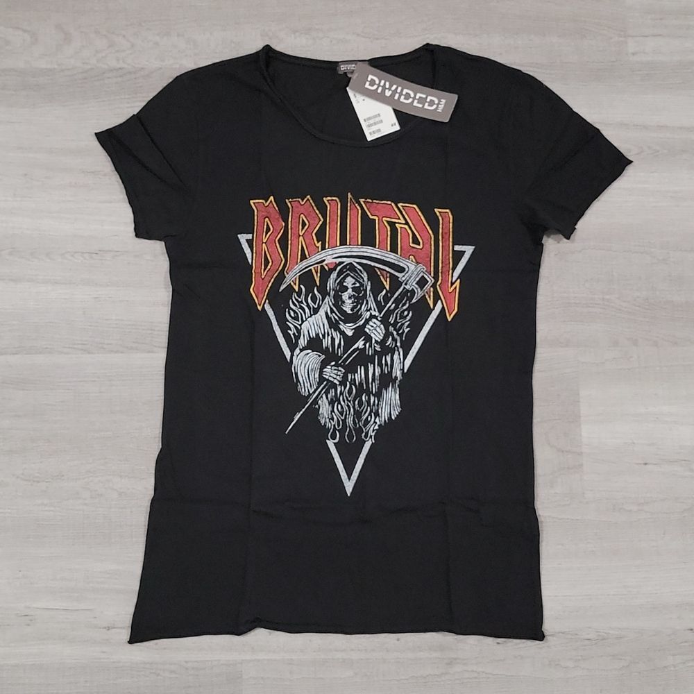 H&M Divided "Brutal" Tshirt